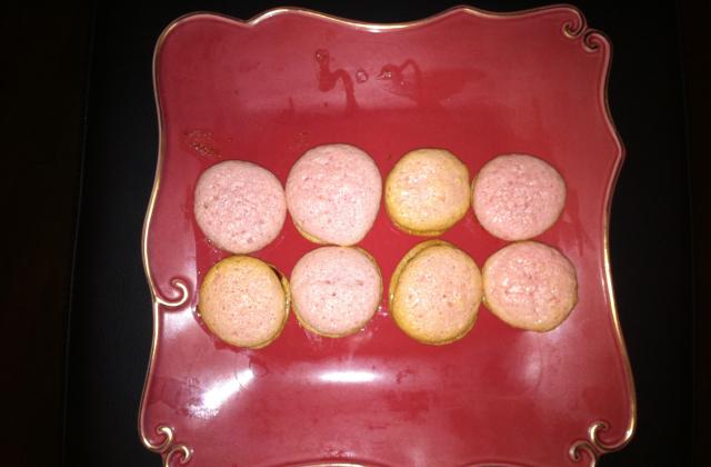 Macarons à la gelée de framboise - audrey5gg