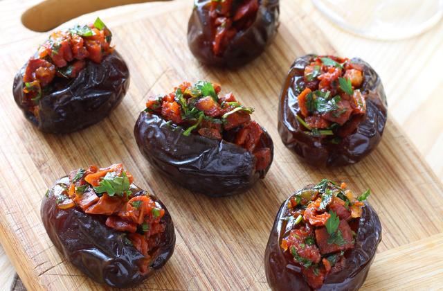 Dattes farcies au chorizo et aux tomates séchées - Photo par Silvia Santucci