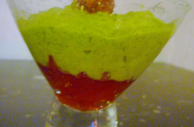 Mousse de courgettes et de roquette au piment d'espelette, sur confit de poivrons rouges au safran et ses chips de chorizo - lilimarti