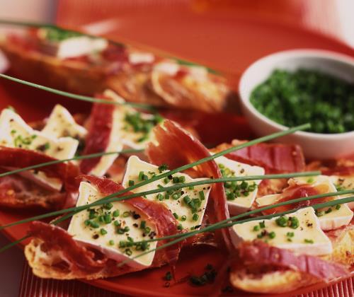 Tartines au Mini Caprice et à la tomate - Photo par Quiveutdufromage.com