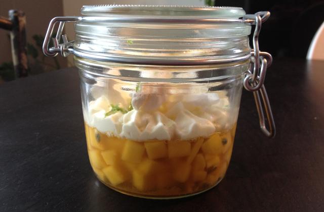 Mangue passion en gelée de thé, mousse citron vert - Photo par lesban