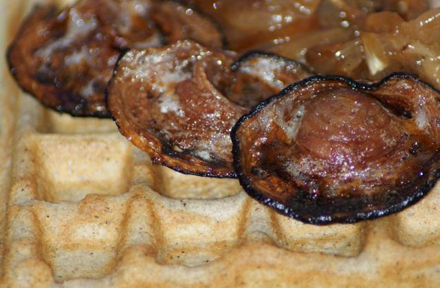 Gaufre de blé noir à l'andouille grillée - Photo par vgonza