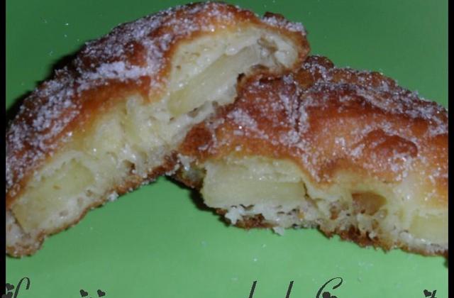 Beignets aux pommes savoureux - Photo par Carmen