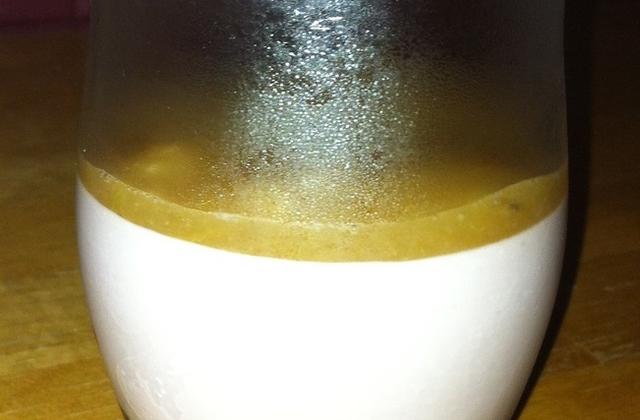 Verrines fromage blanc et confiture - Photo par lespetitesmarmitesdemika