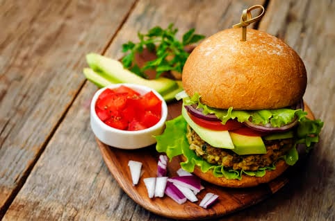 Bombes à protéines: 20 plats végétariens à rendre jaloux les amateurs de burger - Photo par 750g