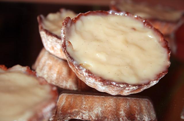 Tarte ou tartelette au caramel - Photo par balmat