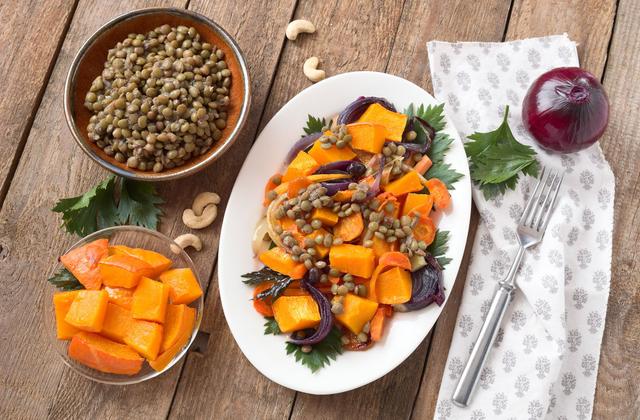 Salade de lentilles au potimarron et aux noix de cajou - Photo par 750g