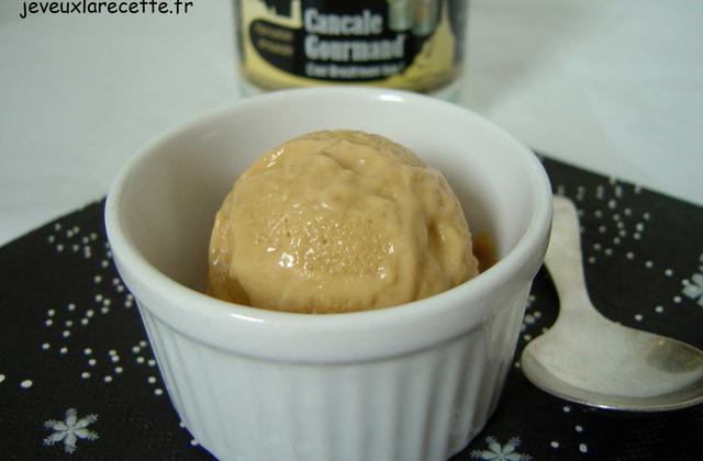 Glace à la confiture de lait et caramel au beurre salé - Photo par k'roljeveuxlarecette