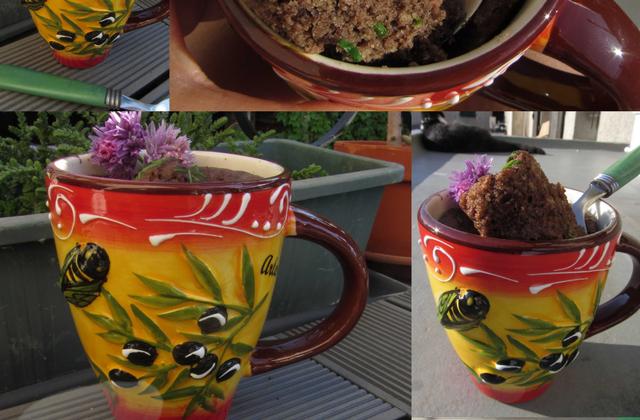 Mug cake à la tapenade noire - Photo par vgonza