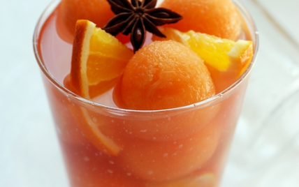 Sangria rose estivale au melon - Photo par dorian_nieto