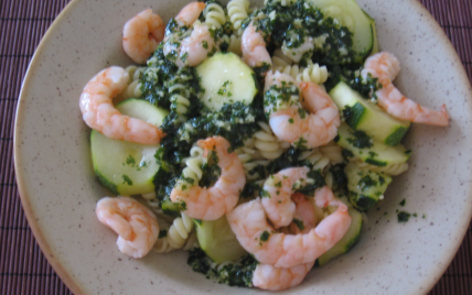 Salade de pâtes aux crevettes - Photo par nicoli