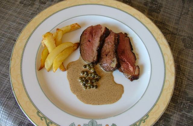 Magrets de canard sauce poivre vert classiques - Photo par valeriemancel