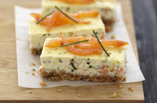 Cheesecake au saumon fumé et fromage Carré Frais - Photo par Quiveutdufromage.com