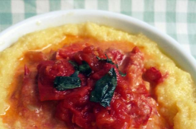 Polenta à la Tomate et Crème de Saint-Marcellin - Petite Cuillère et Charentaises