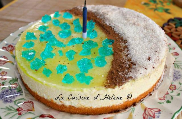 Gâteau d'anniversaire ananas coco - htatin