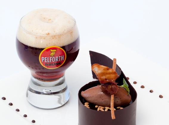 Le chocolat, la noisette du Piémont et le carambar - Photo par Tendances Bière