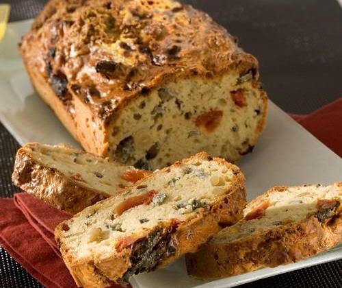Cake au Saint Agur aux tomates séchées - Photo par Quiveutdufromage.com