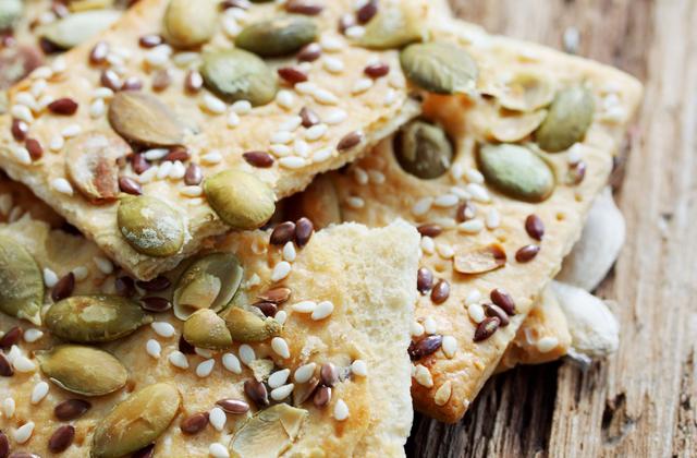 Knækbrød ou crackers danois aux graines - Photo par 750g