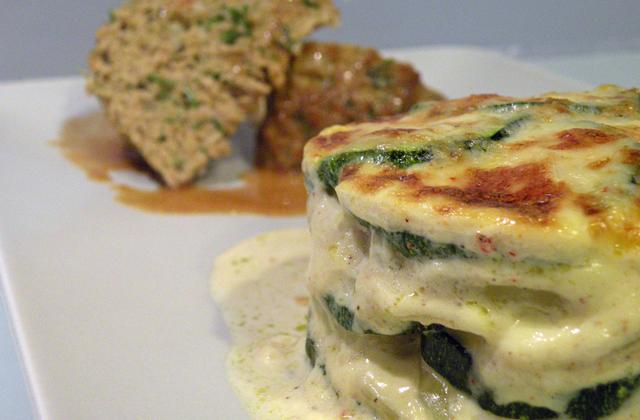 Gratin de courgette et pommes de terres au chèvre,pain de viande au gomasio,sauce à la moinette - Photo par Histoire de goûts