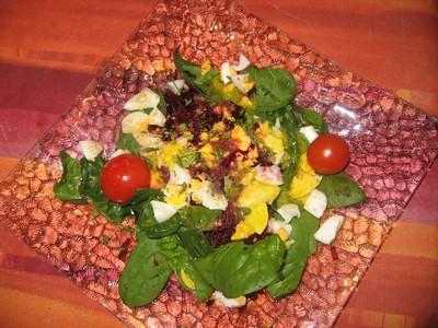 Salade de betterave crue aux jeunes pousses d'épinards - Photo par 750g