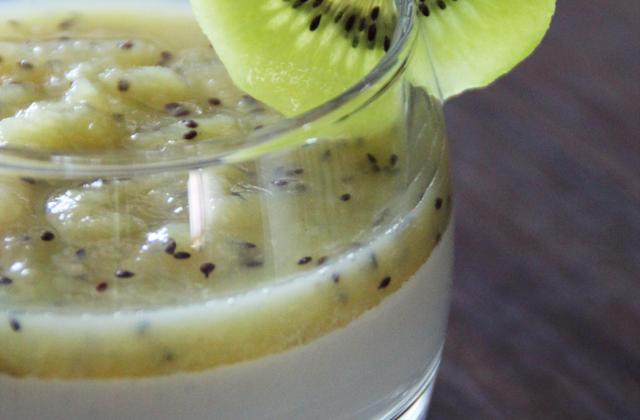 Panna cotta au coulis de kiwi - Photo par Mel's way of life