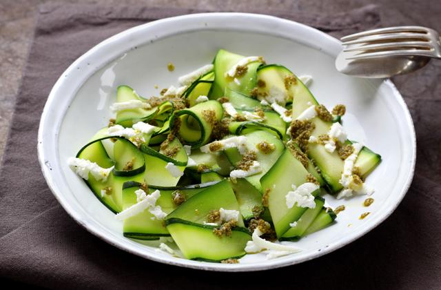 Tagliatelles de courgettes au pesto et à la féta - Photo par Pascale Weeks