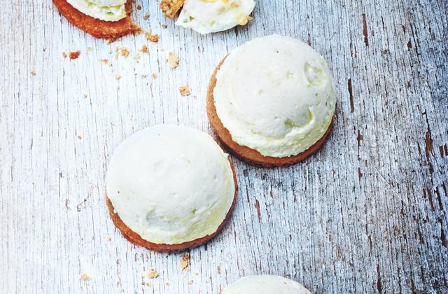 Œufs à la neige combova - Photo par Top 10 - Tartes au citron