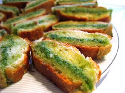 Une tartine...non, une bouchée au pesto ! - Photo par yannicw6