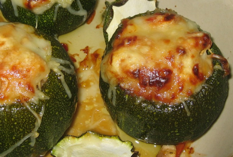 Courgettes rondes farcies aux petits légumes - Photo par dominiiMz