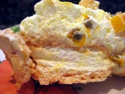 Pavlova aux fruits de la passion et autres fruits exotiques - Photo par 750g
