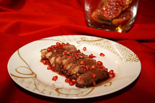 Magret de canard, aiguillettes de canard sauce à la grenade - Photo par jackieyZ
