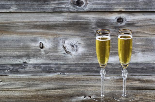 Cinq preuves étonnantes que vous devriez boire du champagne plus souvent - Pascale Weeks