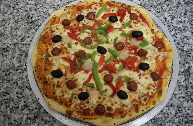 Pizza aux Merguez - Photo par nounoubxu