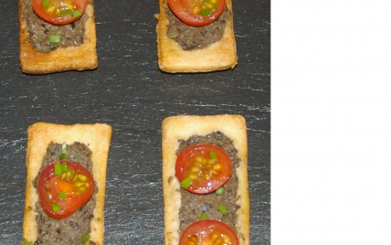 Tartelettes à la tapenade et aux tomates cerises - Photo par romainE8