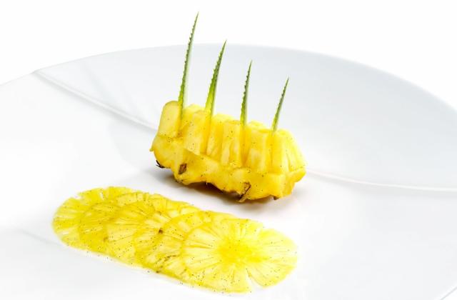 Carpaccio d'ananas à la vanille bourbon - Photo par Cointreau Cuisine