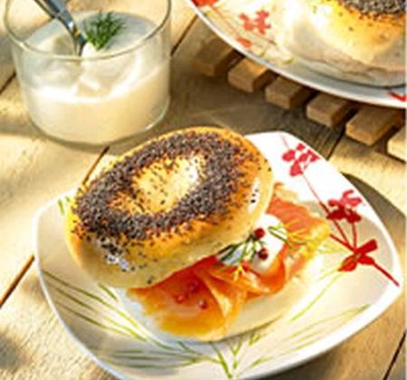 Bagels aux oignons et graines de pavot - Photo par Luminarc