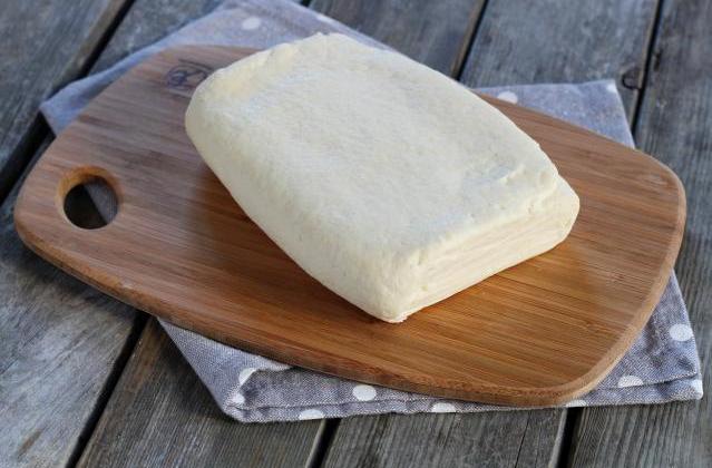 Pâte feuilletée aux petits-suisse rapide et facile - Photo par Silvia Santucci