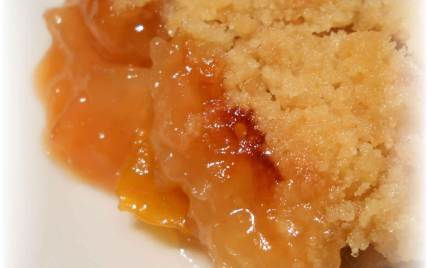 Crumble Amandin sur compotée de Mirabelles - Photo par RiriColibri