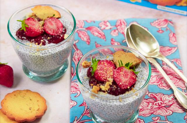 Porridge graines de chia aux fraises - Isabelle Kanako