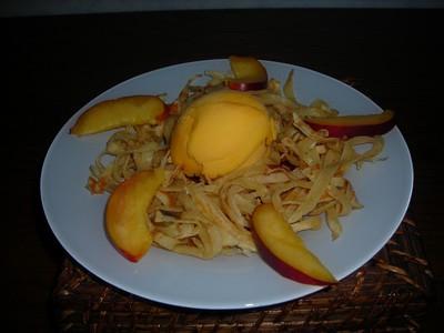 Tagliatelles de crêpes, flambées au rhum - Photo par jlauree