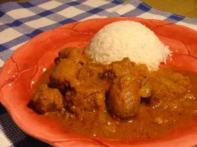 Rougail de saucisses relevé à l'ail - Photo par isabelyL