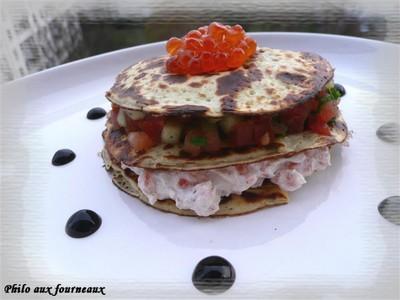 Millefeuille de crêpes à la ricotta, saumon frais & petits légumes - Photo par opheli3