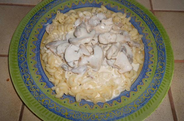 Pâtes aux escalopes champignons à la crème - Photo par scloth