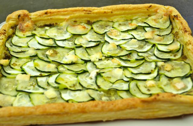 Tarte fine aux courgettes, chèvre et pesto - Photo par La ptite cuisine de Pauline