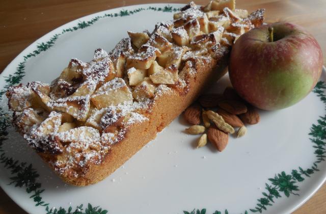 Recette Gateau Suedois Aux Pommes Amandes Et Cardamome 750g