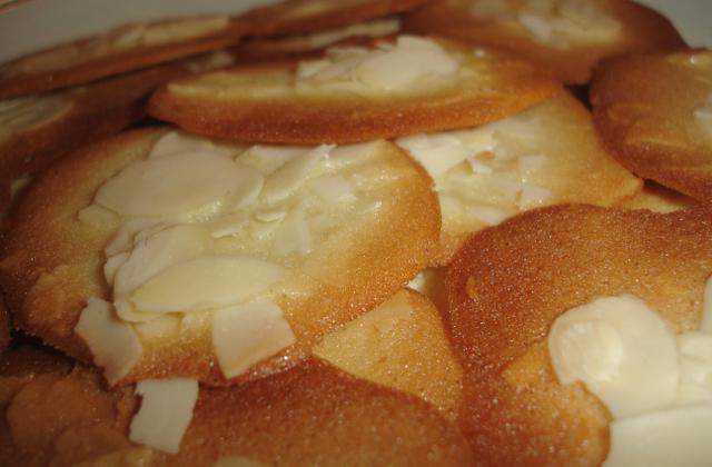 Tuiles aux amandes faciles - Photo par passioncuisine