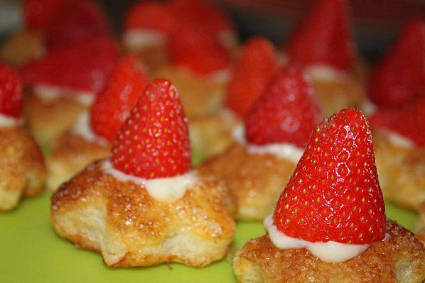 Fleurs feuilletées aux fraises - Photo par patchouka