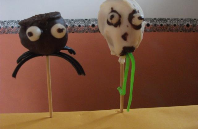 Cakes pops d'Halloween - Photo par gaellelecolo43