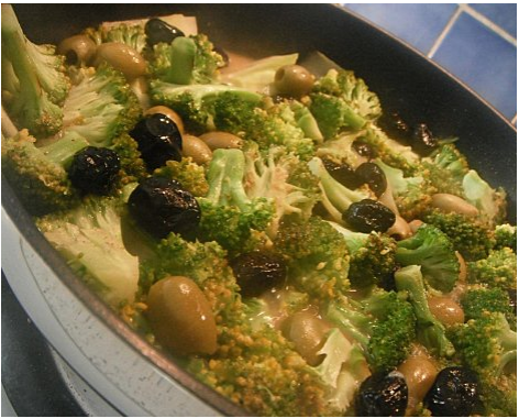 Brocolis aux olives - Photo par aux papilles