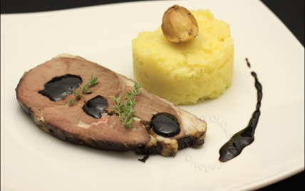 Gigot d'agneau sauce aux agrumes, balsamique et épices - Photo par okcebp